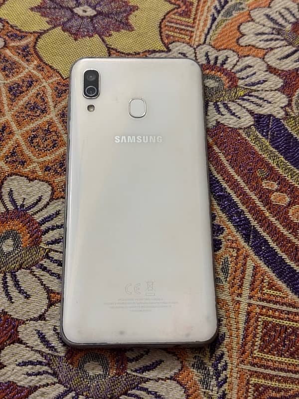 Samsung Galaxy A30 2