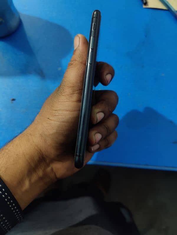 I phone SE 2020 office pta aproved 3