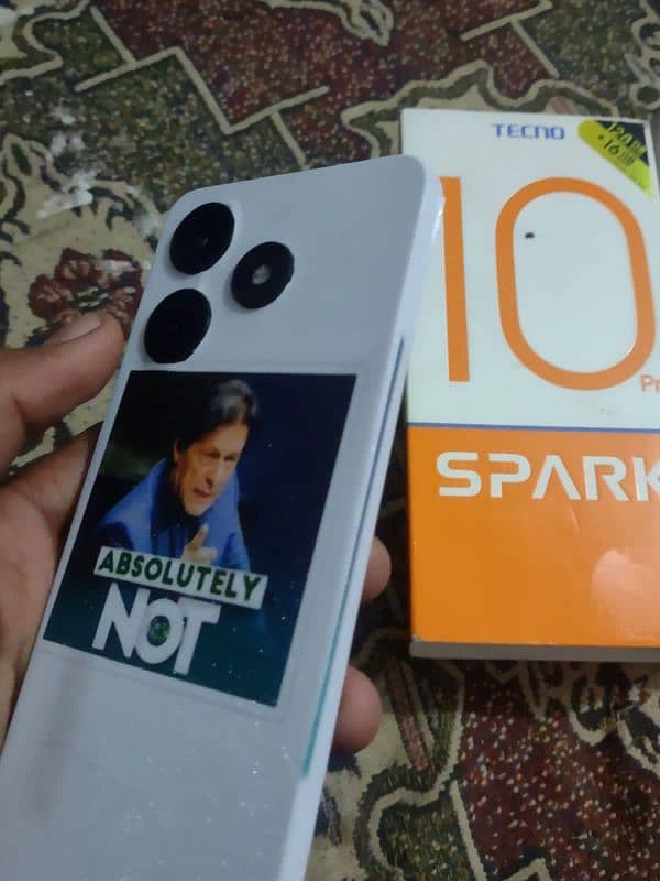 techno spark 10 pro dabba bhi hai white color 4