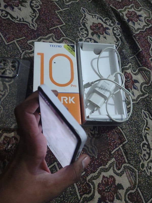 techno spark 10 pro dabba bhi hai white color 6