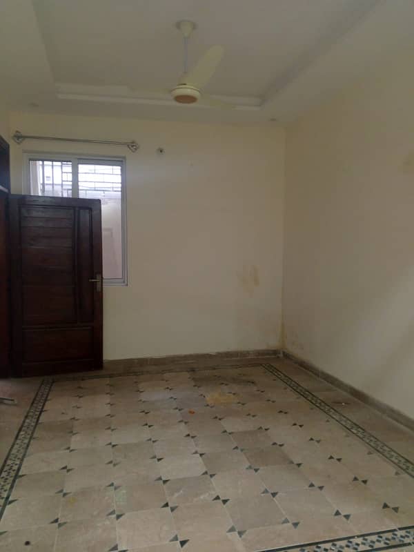 Madina Town Duble Story House For Rent Water tanker electrity Gass Available 2