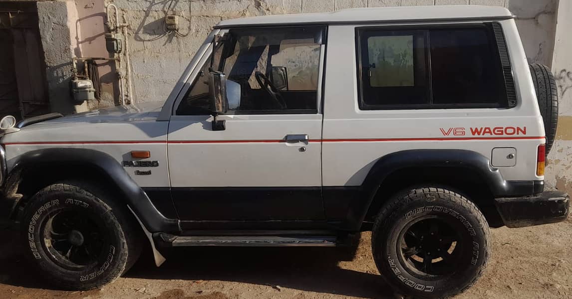 Mitsubishi Pajero 1995 2