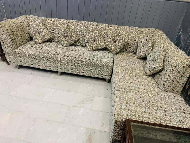 Sofa for sale 0