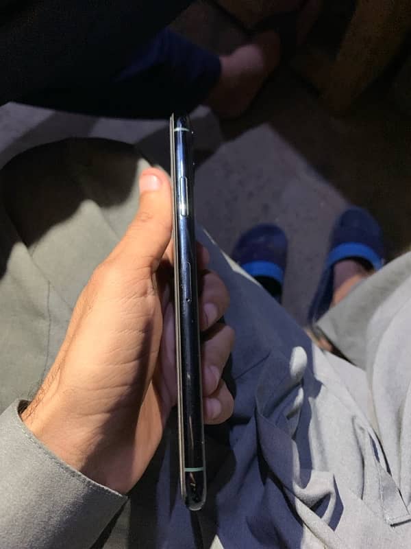 Iphone 11 pro max 64gb 4