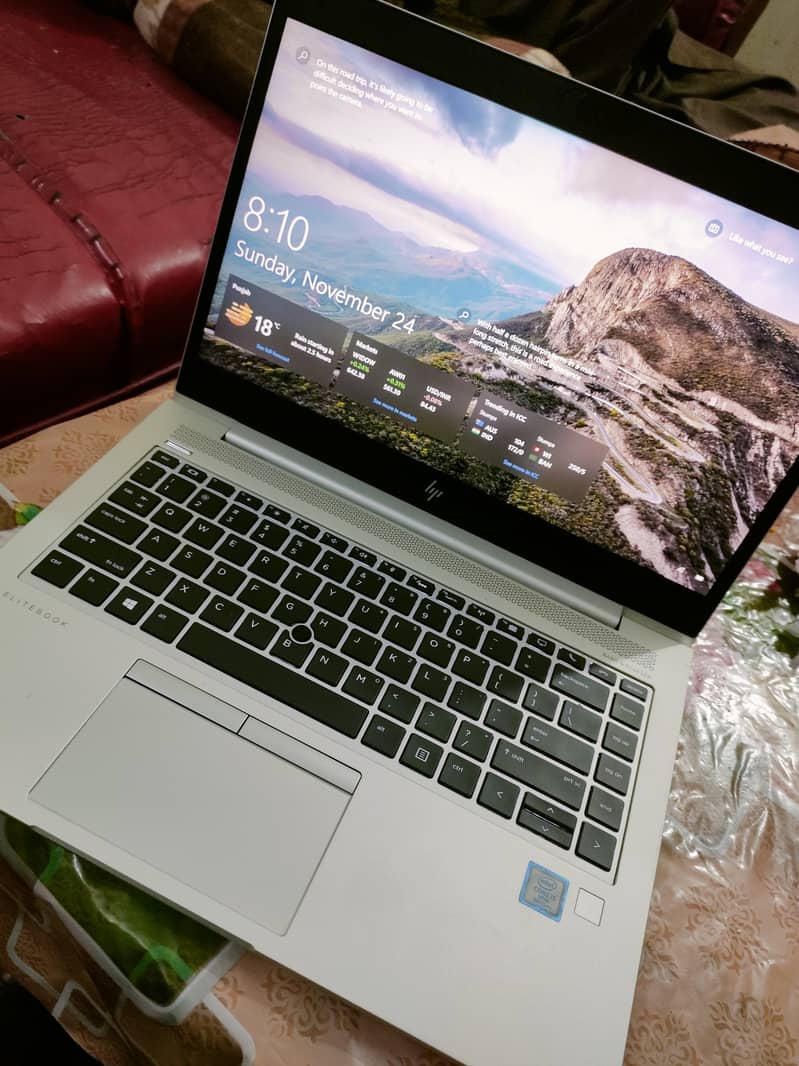 Hp elitebook 840  i5 8th generation 5