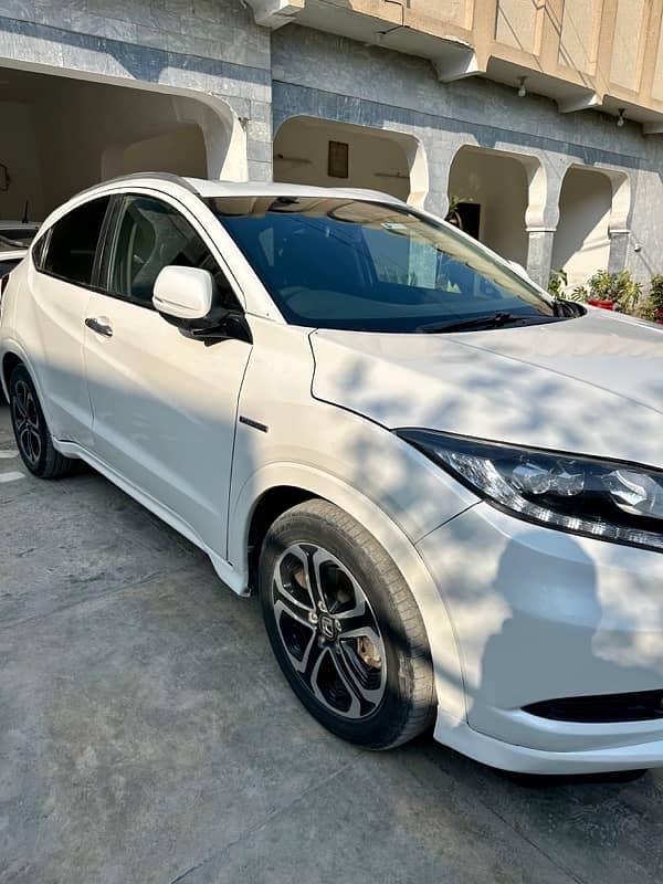 Honda Vezel 2015 1