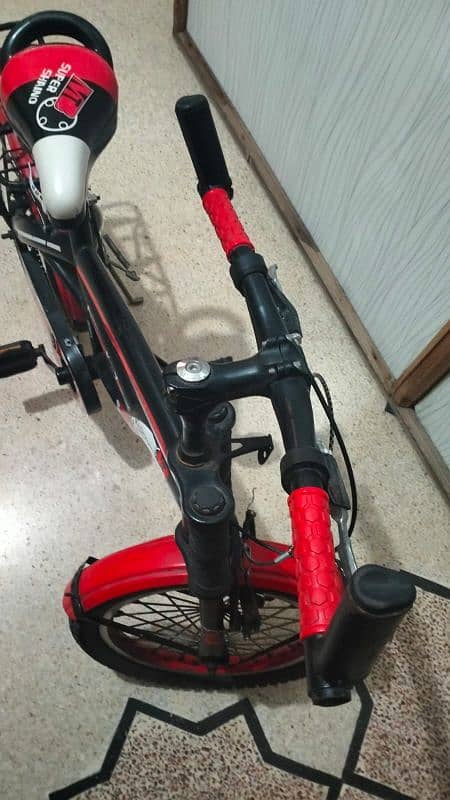 GOOD CONDITION 16 INCH KIDS BICYCLE CYCLE LIKE NEW 3