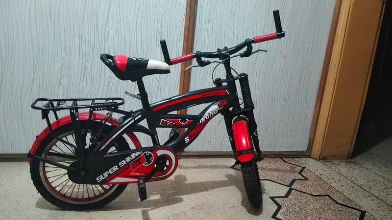 GOOD CONDITION 16 INCH KIDS BICYCLE CYCLE LIKE NEW 4