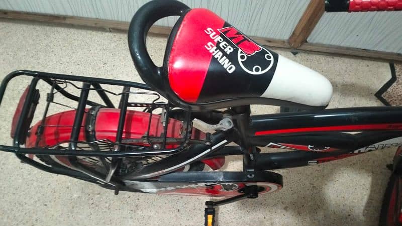 GOOD CONDITION 16 INCH KIDS BICYCLE CYCLE LIKE NEW 8