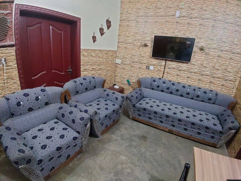 5 seater sofa set for sale 0