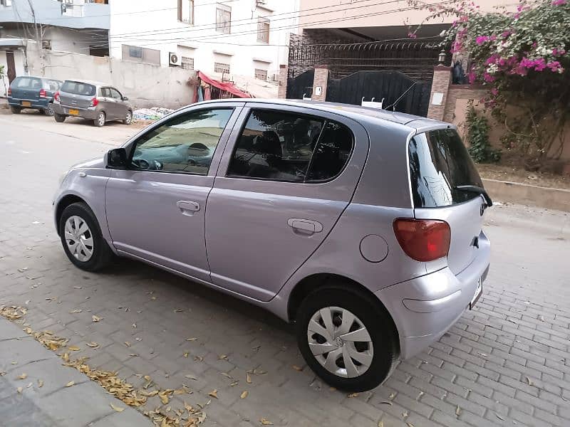 Toyota Vitz 2004 7