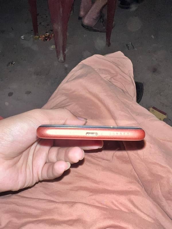 iphone xr 4