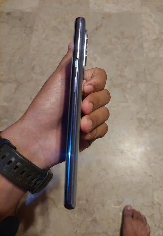 One plus 5G kit new condition 2