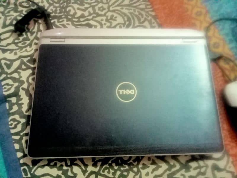 Dell ok condition core i7 and 2 generation 2