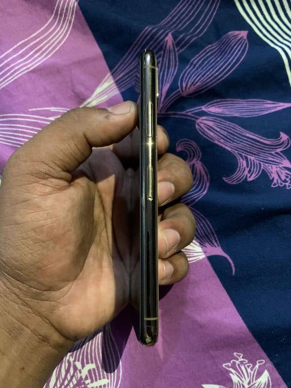 iphone xs pta aproved 6