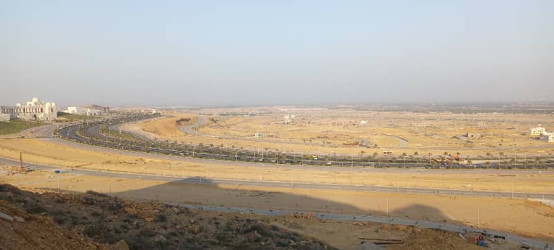 Bahria Hills Plots FOR SALE. Facing Jinnah Avenue and 2km from Main Entrance of BTK Heighted Location 0