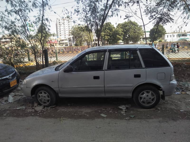 Suzuki Cultus VXR 2011 Original Karak Condition Car 4