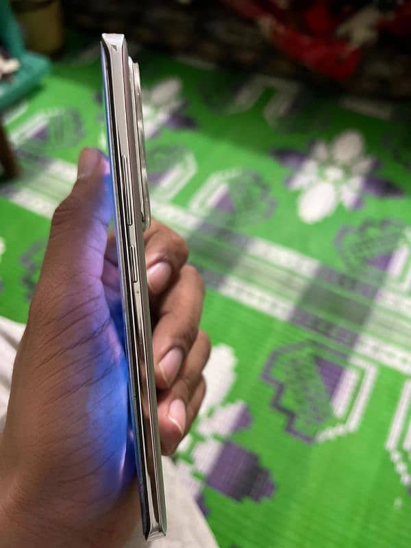 oppo Reno 12 2