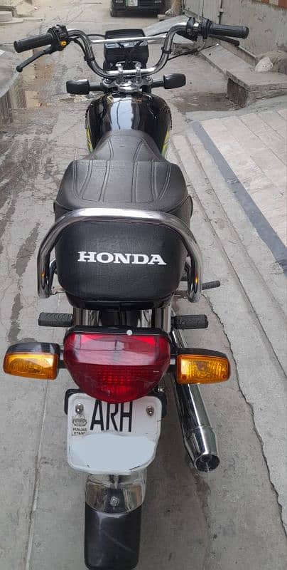 Honda CD 70 (2023) 2