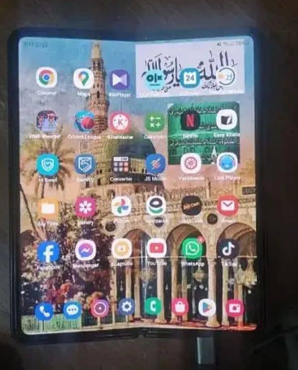 Samsung Galaxy Z3 fold 253GB 1