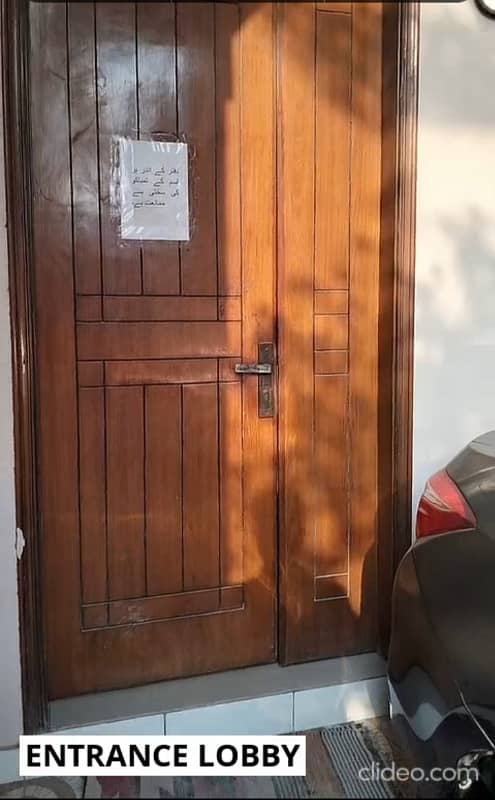 400 yds fully renovated ground floor house available for rent in Gulshan-e-Iqbal Block 2 Excellent Location: Located on the main 60 feet wide road Near Continental Bakery 2