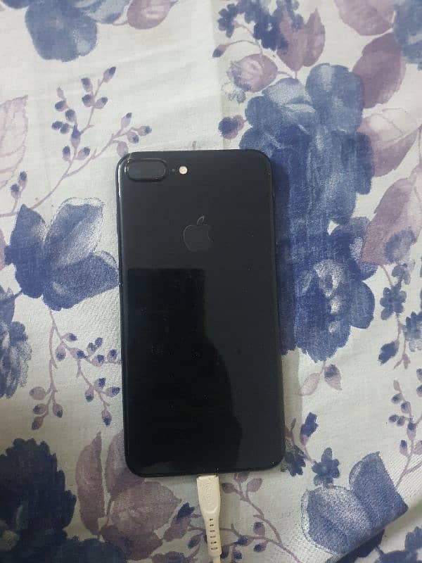 iphone 7 plus 128gb, excellent condition, scratchless mint condition 3