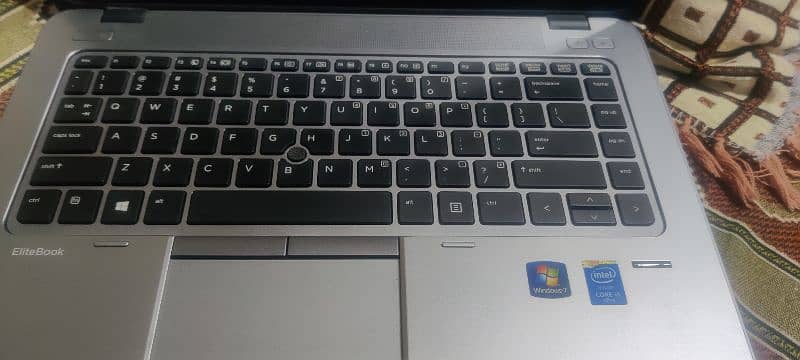 HP ELITEBOOK 1