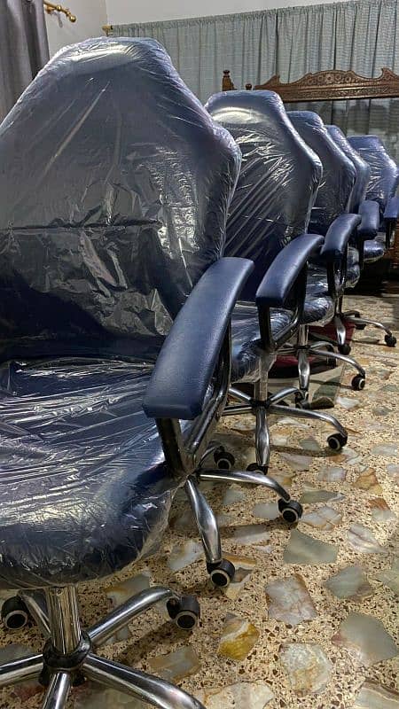 Executive Office Chairs | Quantity Available 0