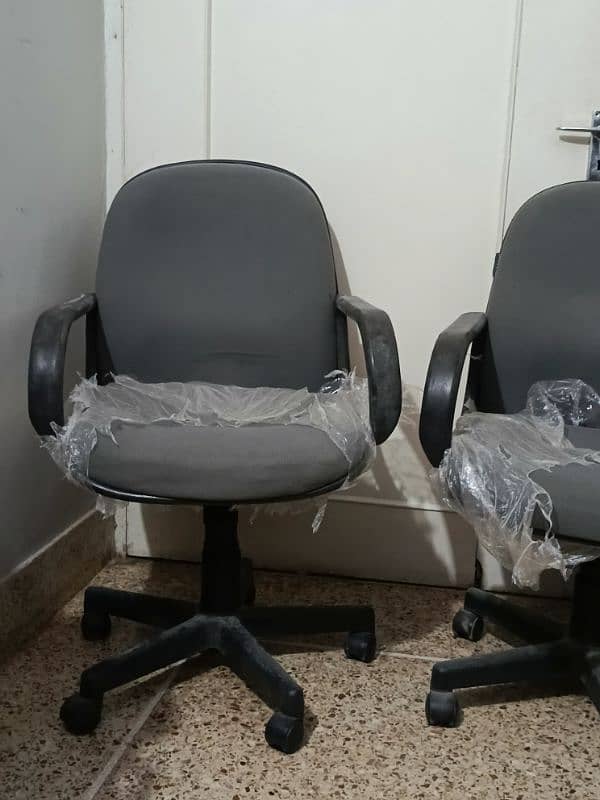 Executive Office Chairs | Quantity Available 17