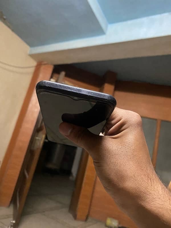 infinix hot 10i 2/32 pta approved 10/9 condition 2