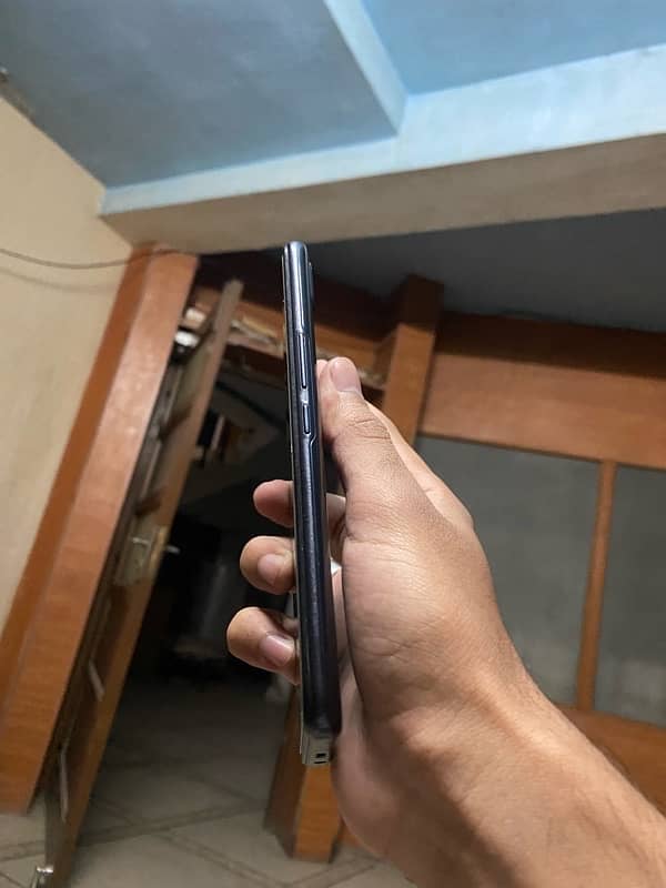 infinix hot 10i 2/32 pta approved 10/9 condition 3