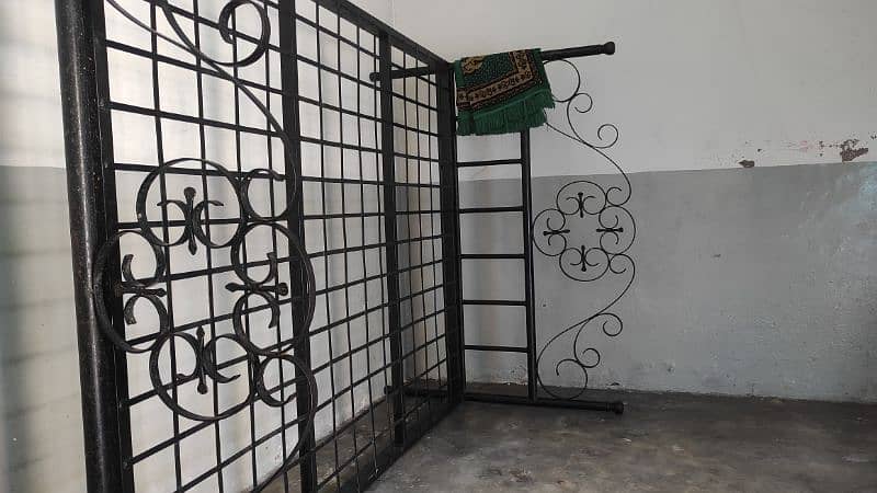 Big Size Pure Iron Bed 3