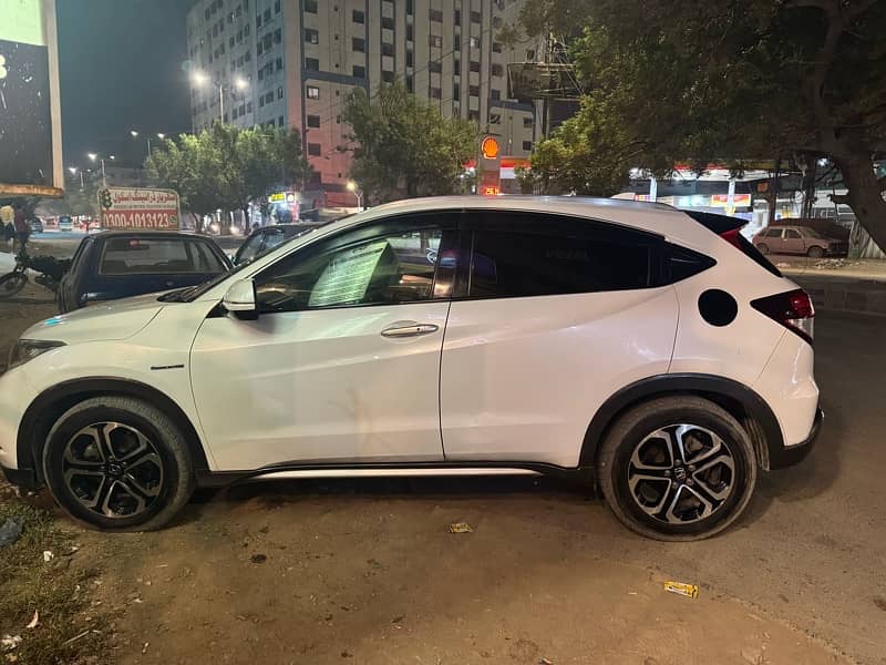 Honda Vezel 2015 1