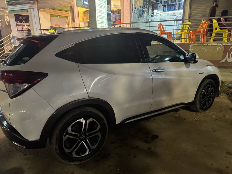 Honda Vezel 2015 3