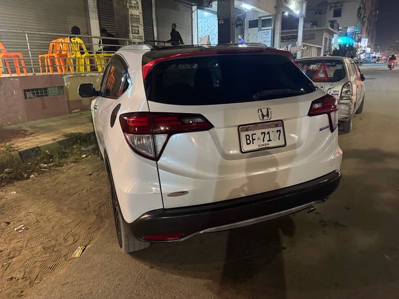 Honda Vezel 2015 4