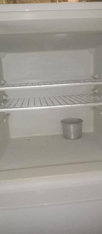 freezer full size okay condition 2