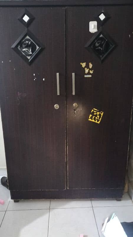 lamination wardrobe (almari) 0