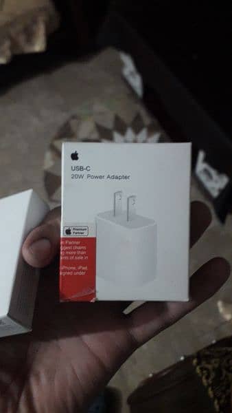 Apple 20W Power Adapter with cable 1