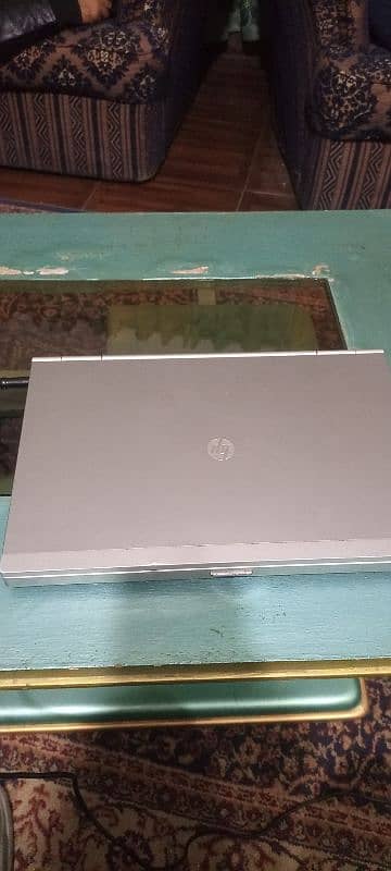 hp laptop available for sale in good condition 4