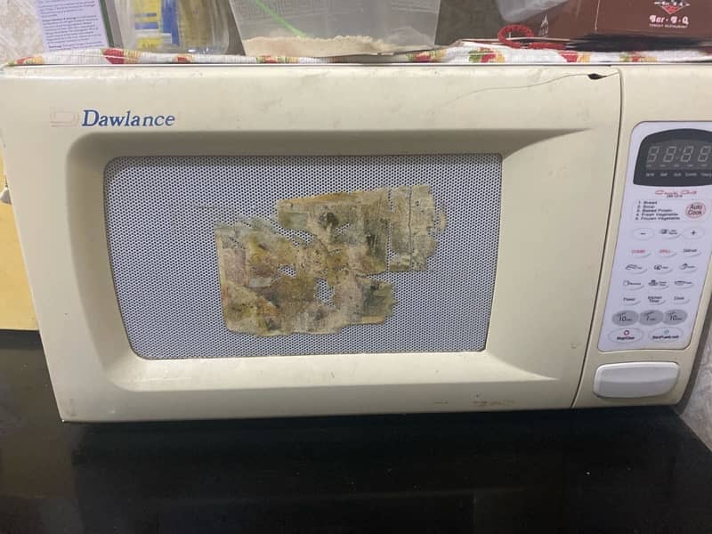 microwave oven 0