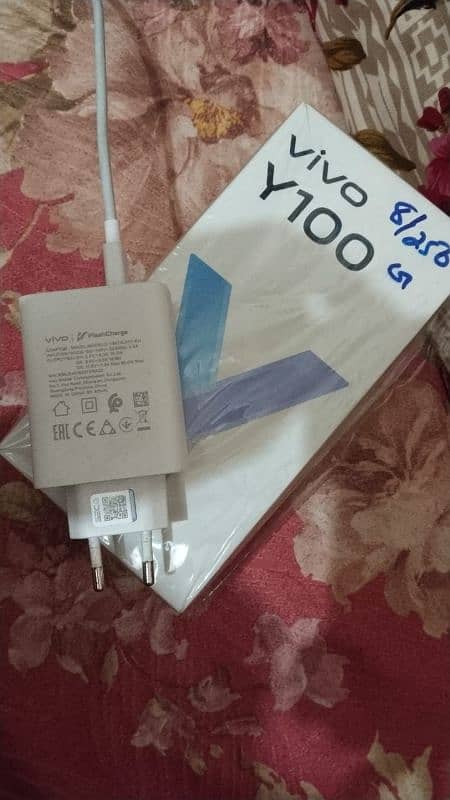 vivo y100 new condition 8+8 ram 256gb rom box charger all available 4