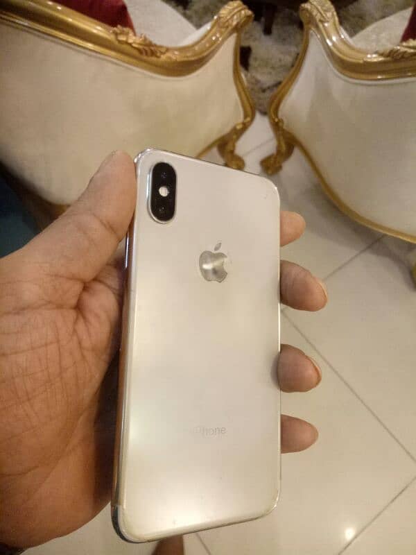 iPhone Xs Lush white 256gb non Pta exchange possible 3