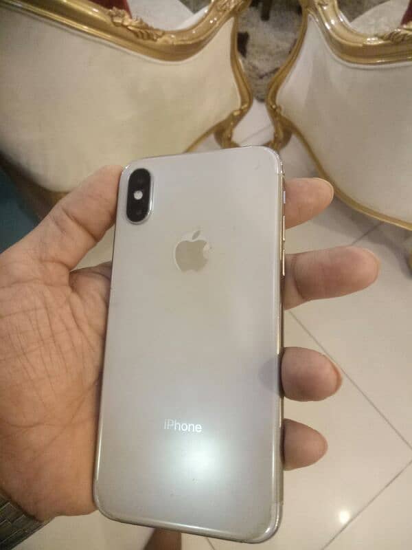 iPhone Xs Lush white 256gb non Pta exchange possible 5