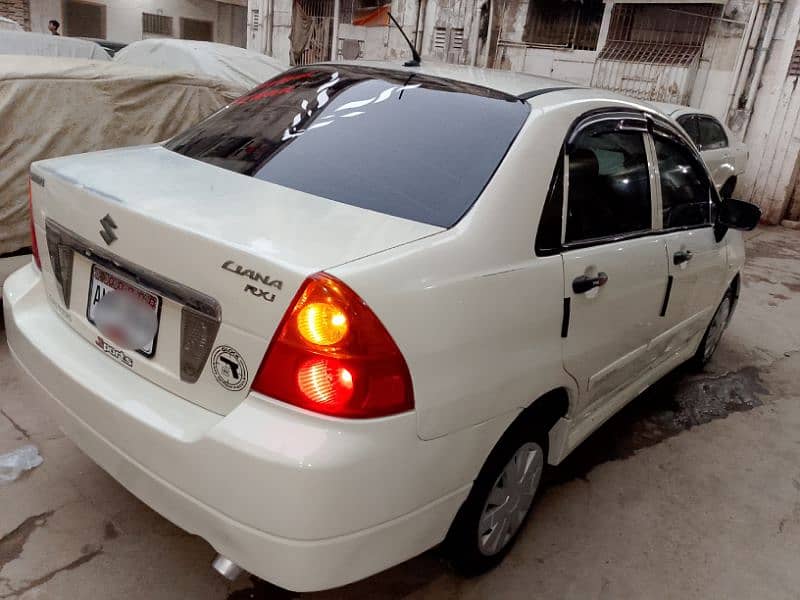 Suzuki Liana 2007 Almost Original Condition White Color Urgent sale 0