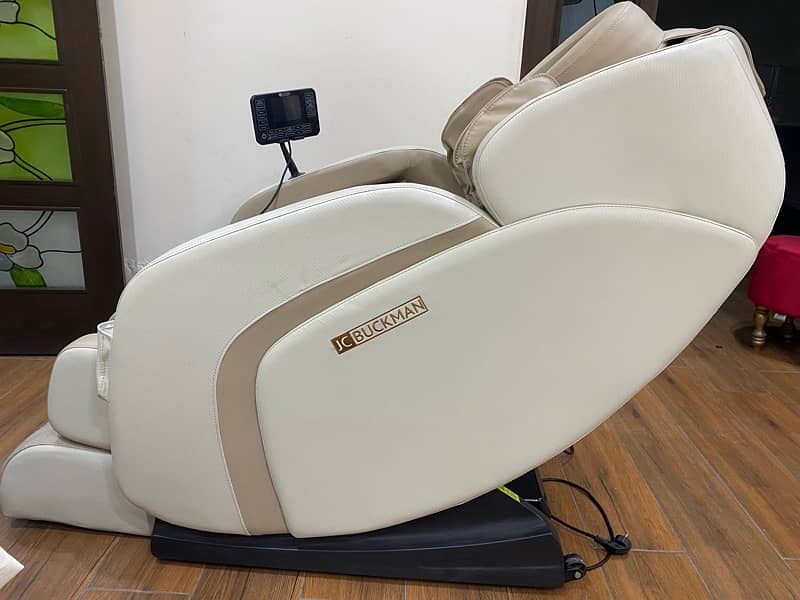 JC Buckman Massage chair for sale / Massager Chair 1