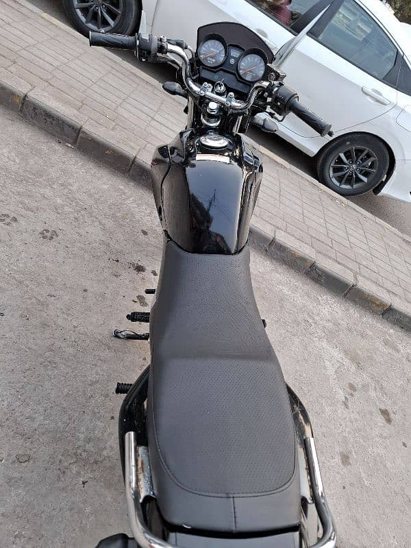 ybr 125 all ok lush condition 2020 model punjab number 4