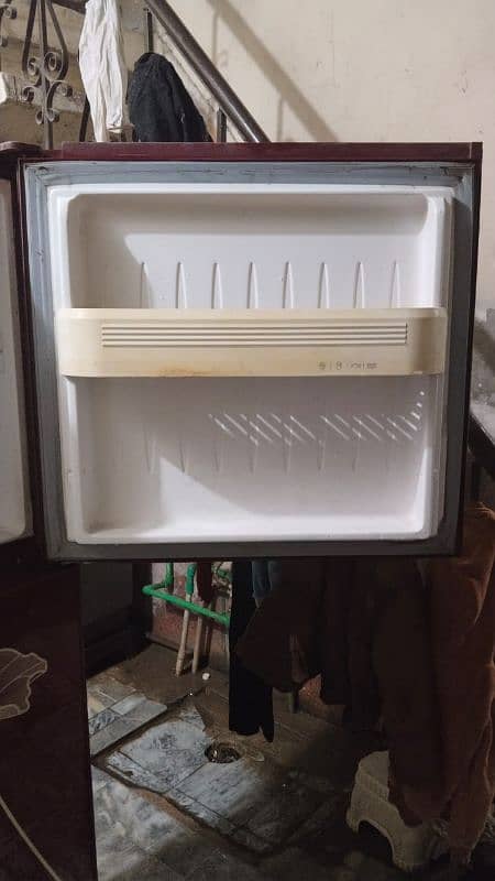 Orient refrigerator 6