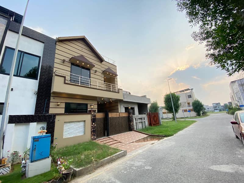 5 MARLA BRAND NEW HOUSE AVAILABLE FOR SALE (AT REASONABLE PRICE) IN CITI HOUSING GUJRANWALA 1