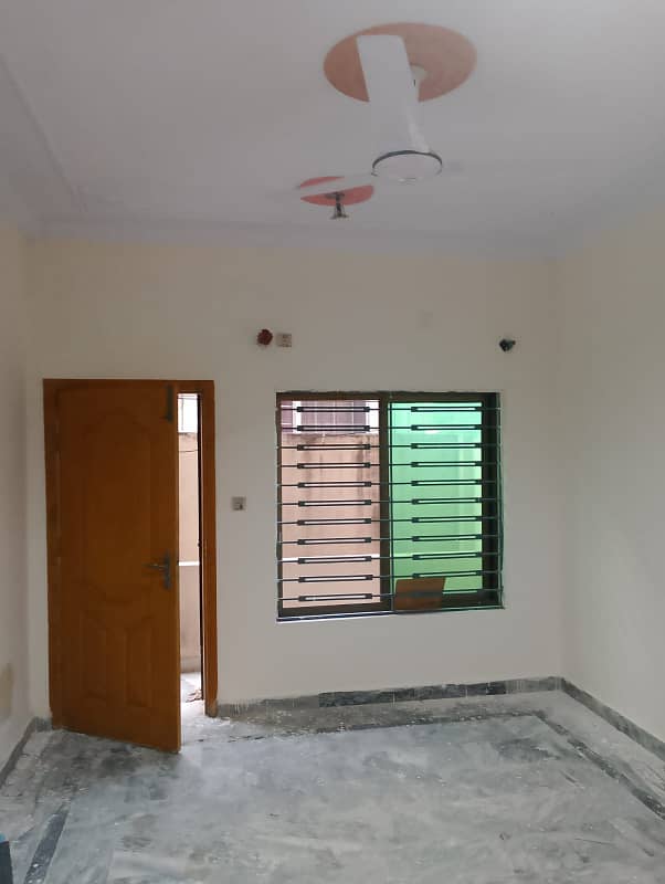 4 Marlas Upper Portion For BACHELORS Near Kashmir Highway G-13/1 2