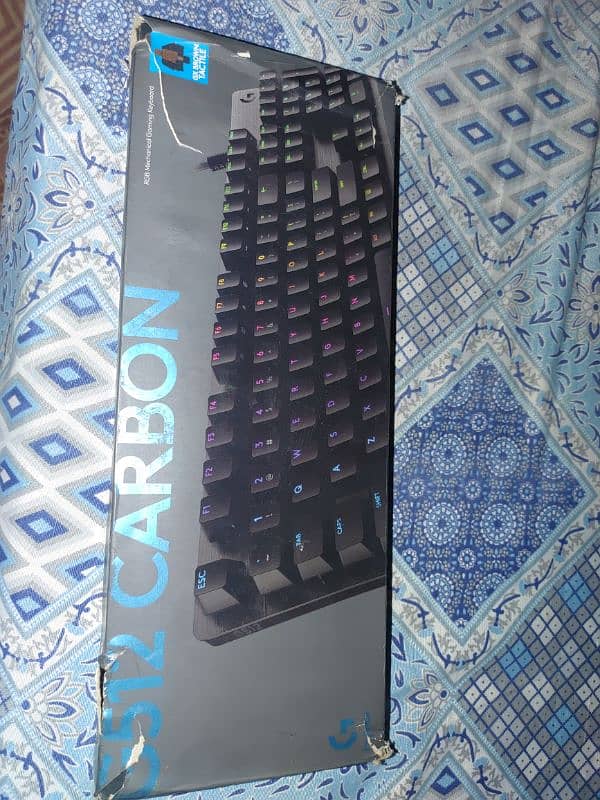 Logitech G512 Carbon Keyboard 1